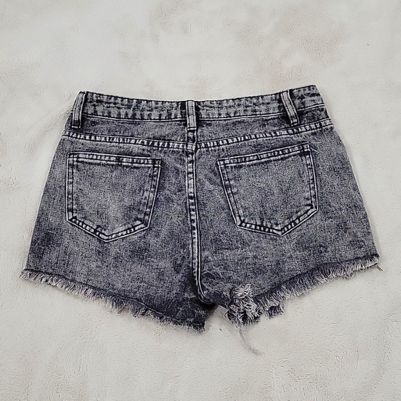 Shorts - Picture 2 of 2